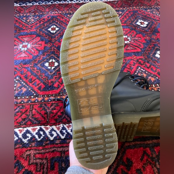 Dr. Martens 1460 WOMEN'S SMOOTH LEATHER LACE UP BOOTS size 8 - Picture 6 of 8